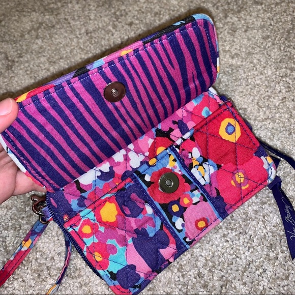 Vera Bradley Wristlet - Picture 2 of 5